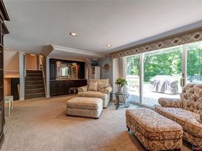 3 Hunter Court, Dix Hills NY 11746
