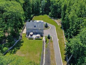261 Harbor Road, Cold Spring Harbor NY 11724