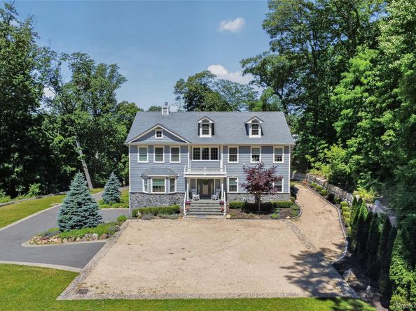 261 Harbor Road, Cold Spring Harbor NY 11724