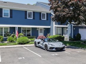 100 Baker Court 22, Island Park NY 11558