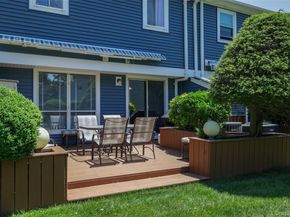 100 Baker Court 22, Island Park NY 11558