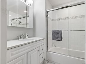 100 Baker Court 22, Island Park NY 11558