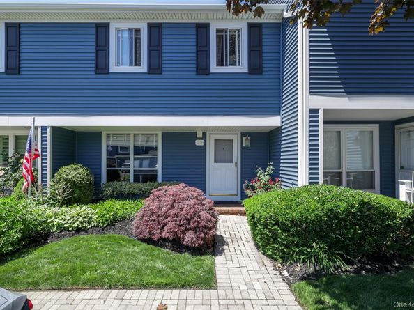 100 Baker Court 22, Island Park NY 11558