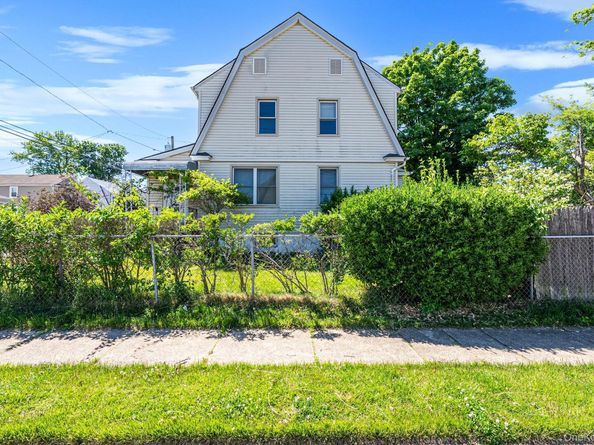 114 Elmwood Street, Valley Stream NY 11581