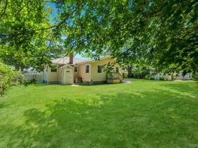 34 Windus Drive, Shirley NY 11967