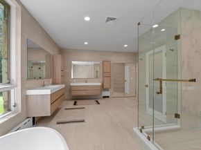 17 Forest Drive, Sands Point NY 11050