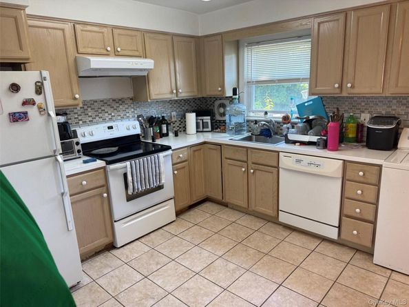 556 Westchester Avenue, Port Chester NY 10573