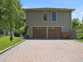 11 Rockrose Lane, East Northport NY 11731