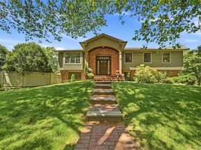 11 Rockrose Lane, East Northport NY 11731