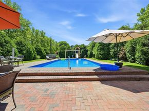 11 Rockrose Lane, East Northport NY 11731