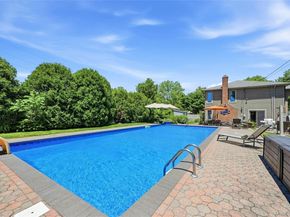 11 Rockrose Lane, East Northport NY 11731