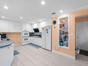24 Holly Lane, Jericho NY 11753