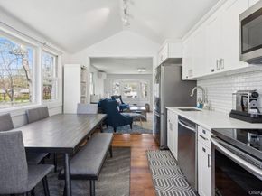 94 E Bay Avenue, Hampton Bays NY 11946