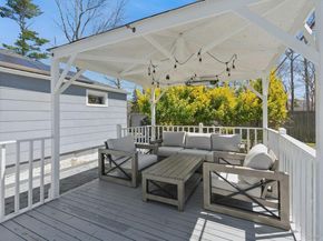 94 E Bay Avenue, Hampton Bays NY 11946