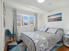 94 E Bay Avenue, Hampton Bays NY 11946