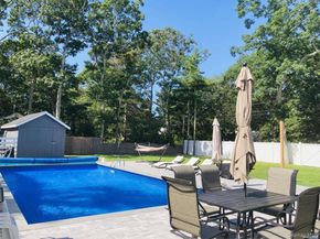94 E Bay Avenue, Hampton Bays NY 11946