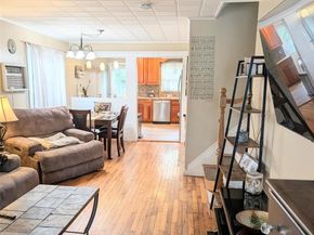 35 E Jackson Avenue E, Babylon NY 11702