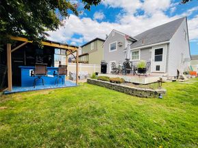 35 E Jackson Avenue E, Babylon NY 11702