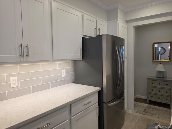 1 Oakridge Place 5K, Eastchester NY 10709