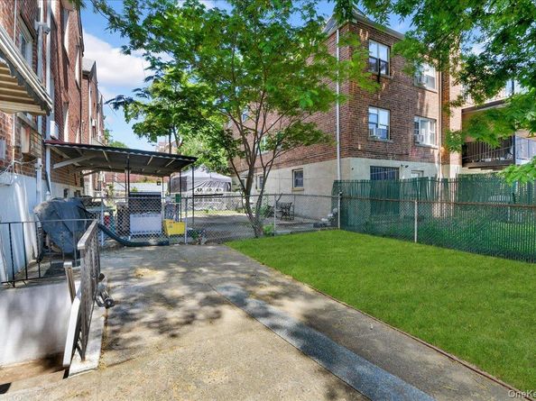 932 Neill Avenue, Bronx NY 10462