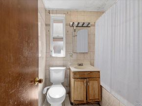 932 Neill Avenue, Bronx NY 10462