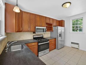 15 Desmond Avenue, Bronxville NY 10708