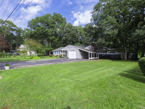 21 Aberdeen Drive, Mastic NY 11950