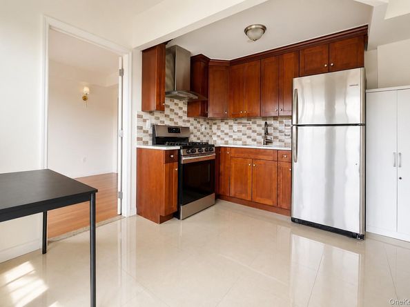 7166 Parsons Boulevard 6C, Flushing NY 11365