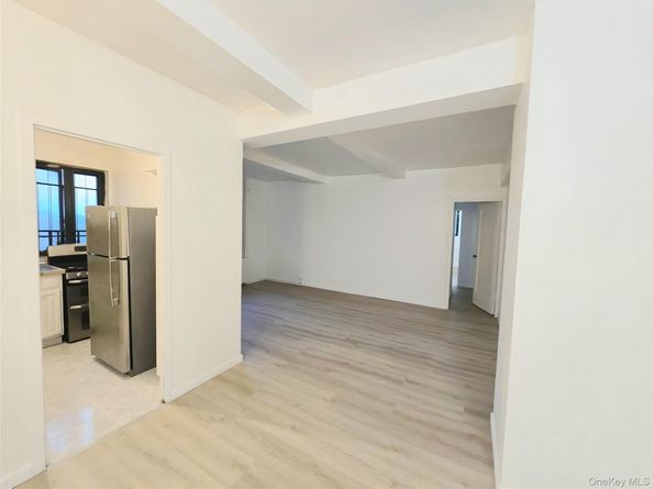 2059 McGraw Avenue 5C, Bronx NY 10462