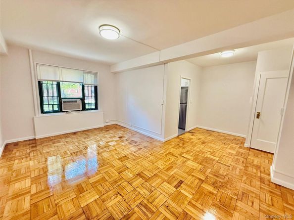 1562 Unionport Road MD, Bronx NY 10462