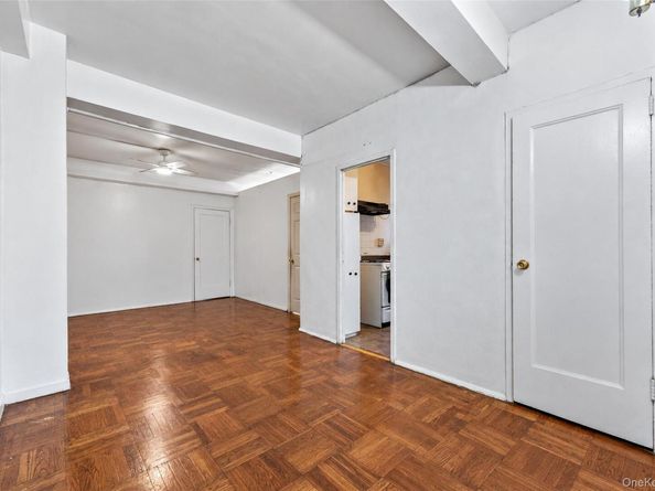 1651 Metropolitan Avenue 5H, Bronx NY 10462