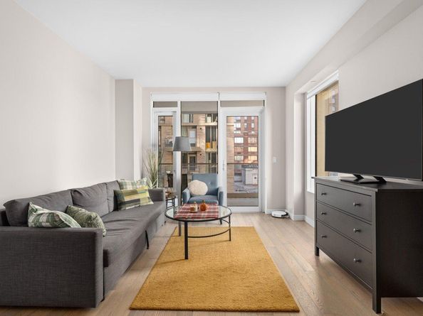 505 W 43RD Street 6D, New York (Manhattan) NY 10036