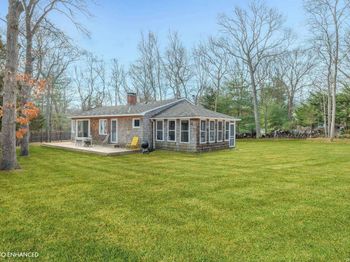 9 Deer Lane