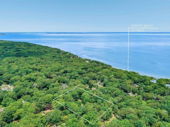 9 Deer Lane, East Hampton NY 11937