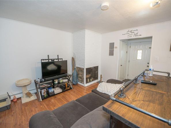 31 William Street, Copiague NY 11726