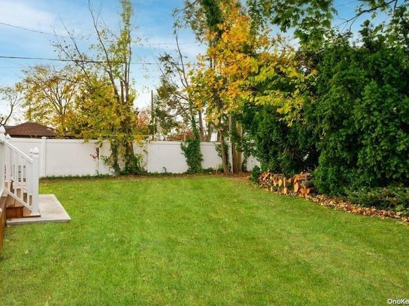 6 George Avenue, Hicksville NY 11801