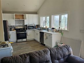 88 Bayview Avenue, Lindenhurst NY 11757