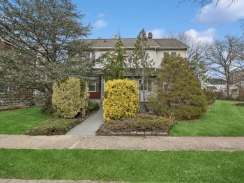 32 Harvard Avenue
