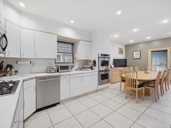 32 Harvard Avenue, Hewlett NY 11557