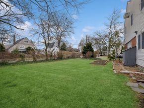 32 Harvard Avenue, Hewlett NY 11557