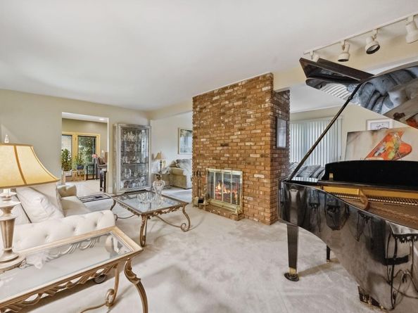 32 Harvard Avenue, Hewlett NY 11557