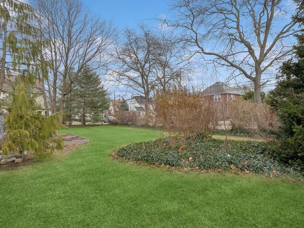 32 Harvard Avenue, Hewlett NY 11557