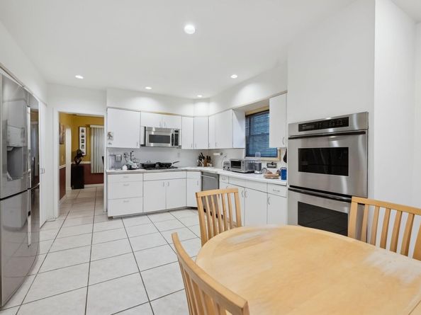 32 Harvard Avenue, Hewlett NY 11557