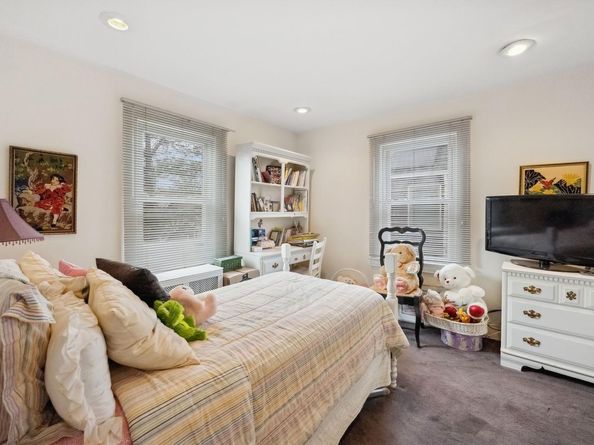 32 Harvard Avenue, Hewlett NY 11557