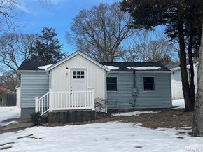 87 Ferndale Avenue, Selden NY 11784
