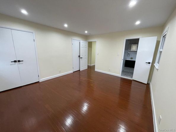 57-18 hewlett Street, Little Neck NY 11362