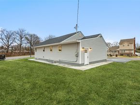 2 Mohegan Drive, Massapequa NY 11758