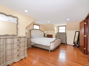 265 N Syracuse Avenue, Massapequa NY 11758