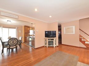 265 N Syracuse Avenue, Massapequa NY 11758