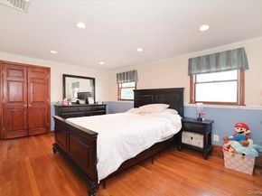 265 N Syracuse Avenue, Massapequa NY 11758